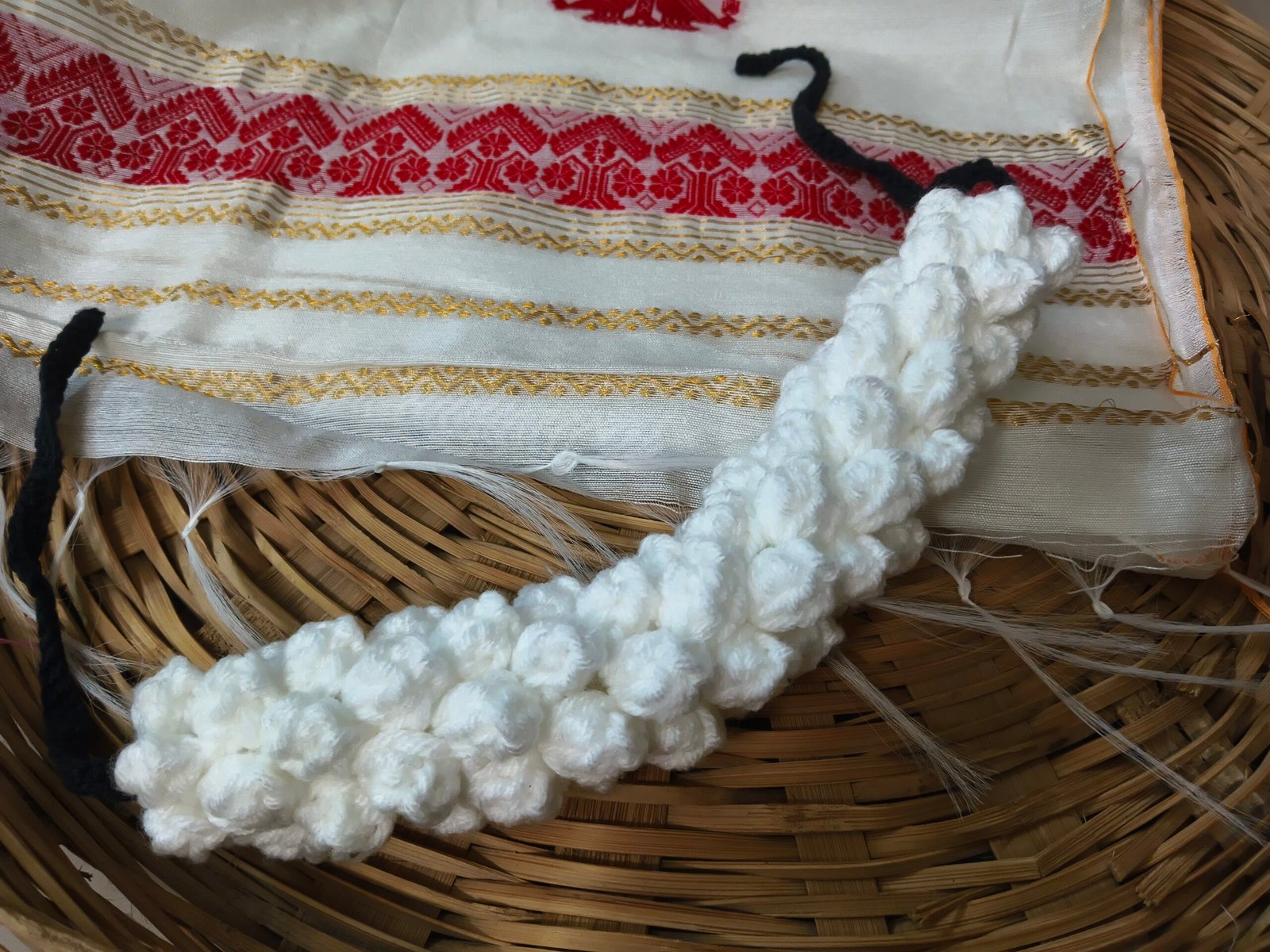 Crochet by Srilatha | Gajra (hair flowers) | White - Image 1